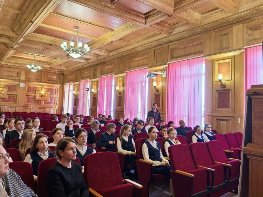 В ПИМУ прошла встреча с учениками нижегородской православной гимназии: о секретах успеха и возможностях для будущих медиков